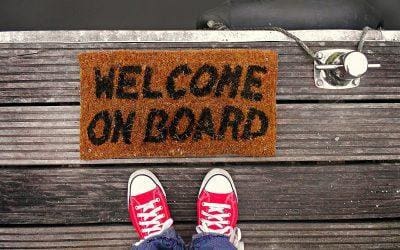 What to Include in Your Guests’ Welcome Pack