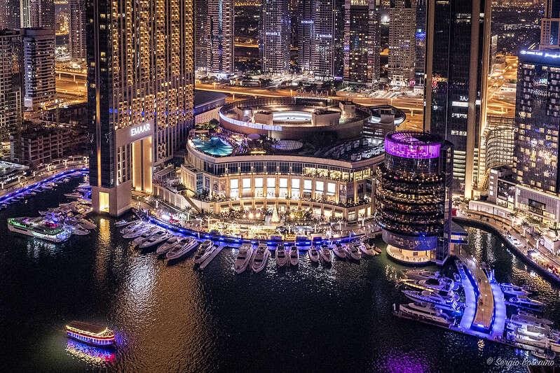  Dubai Marina Mall at night.